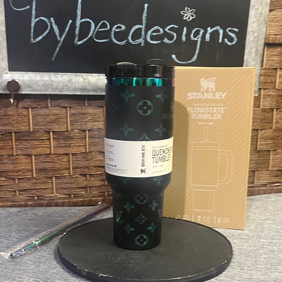 Black Fashion Patterned Tumbler - Picture 5 of 7